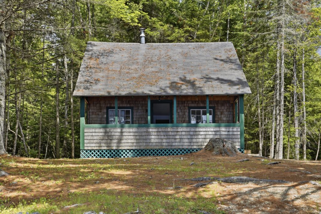 0 East Shore Dr Glenwood Plt 04497 – 001 – Side or Rear Exterior 01