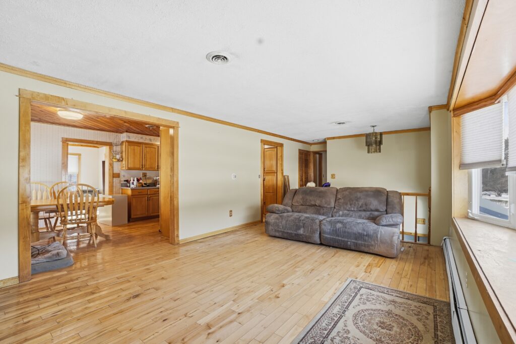 21 Independence Ln, East Millinocket, ME 04430 – 023 – Office or Bonus Room 05