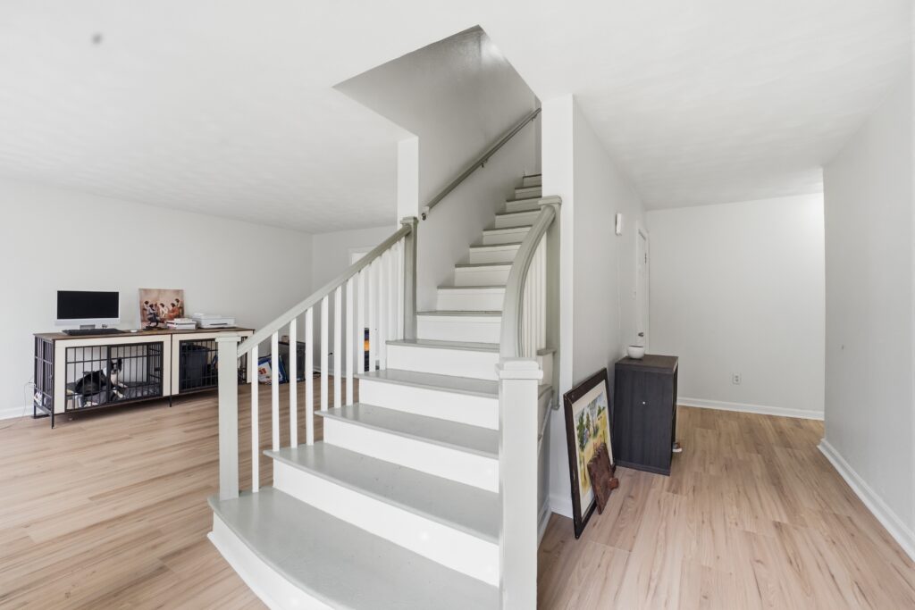 247 Stevens Rd, Swanville, ME 04915 – 031 – Hallway or Stairs 02