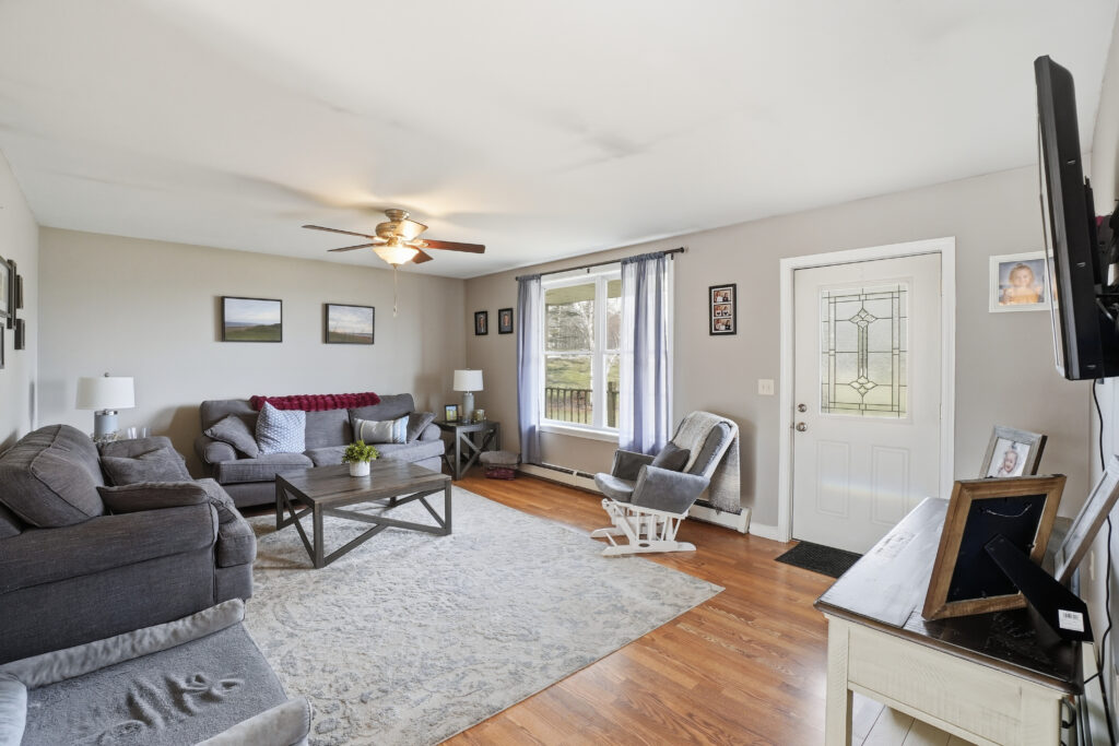 29 Kelliher St, Glenburn, ME 04401 – 022 – Living Room 01