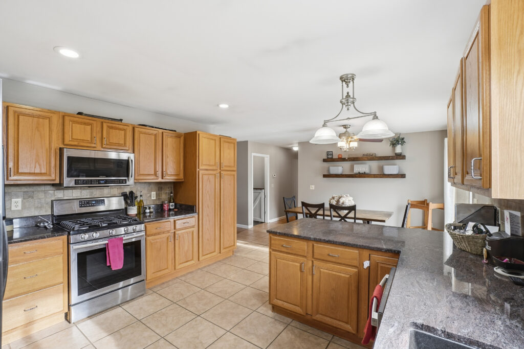 29 Kelliher St, Glenburn, ME 04401 – 024 – Kitchen 01