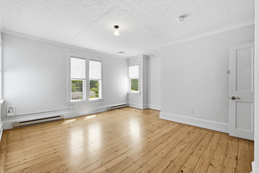 31 Booker St, Thomaston, ME 04861 – 021 – Bedroom 02