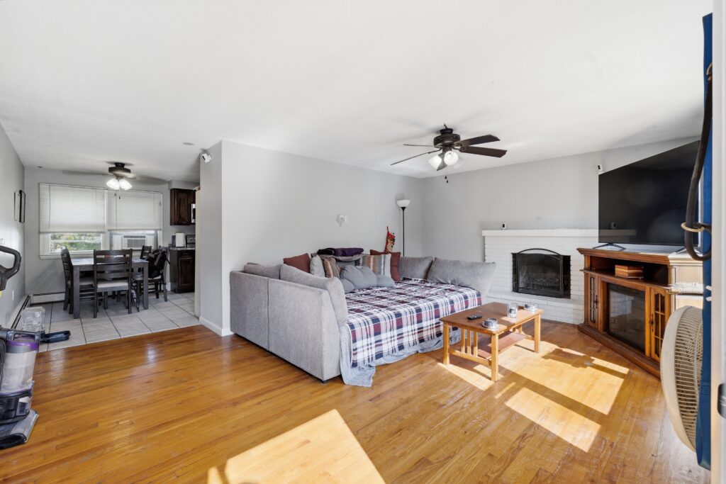 316 Fern St, Bangor, ME 04401 – 020 – Office or Bonus Room 02