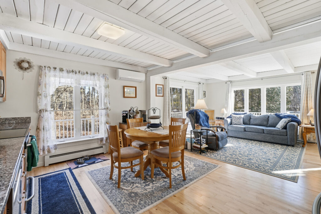 5 Fairways, Bangor, ME 04401 – 013 – Dining Room 01