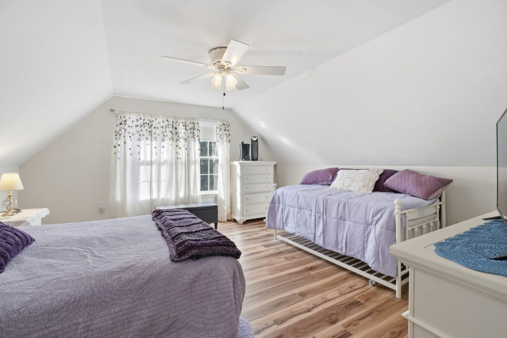 5 Fairways, Bangor, ME 04401 – 017 – Bedroom 03